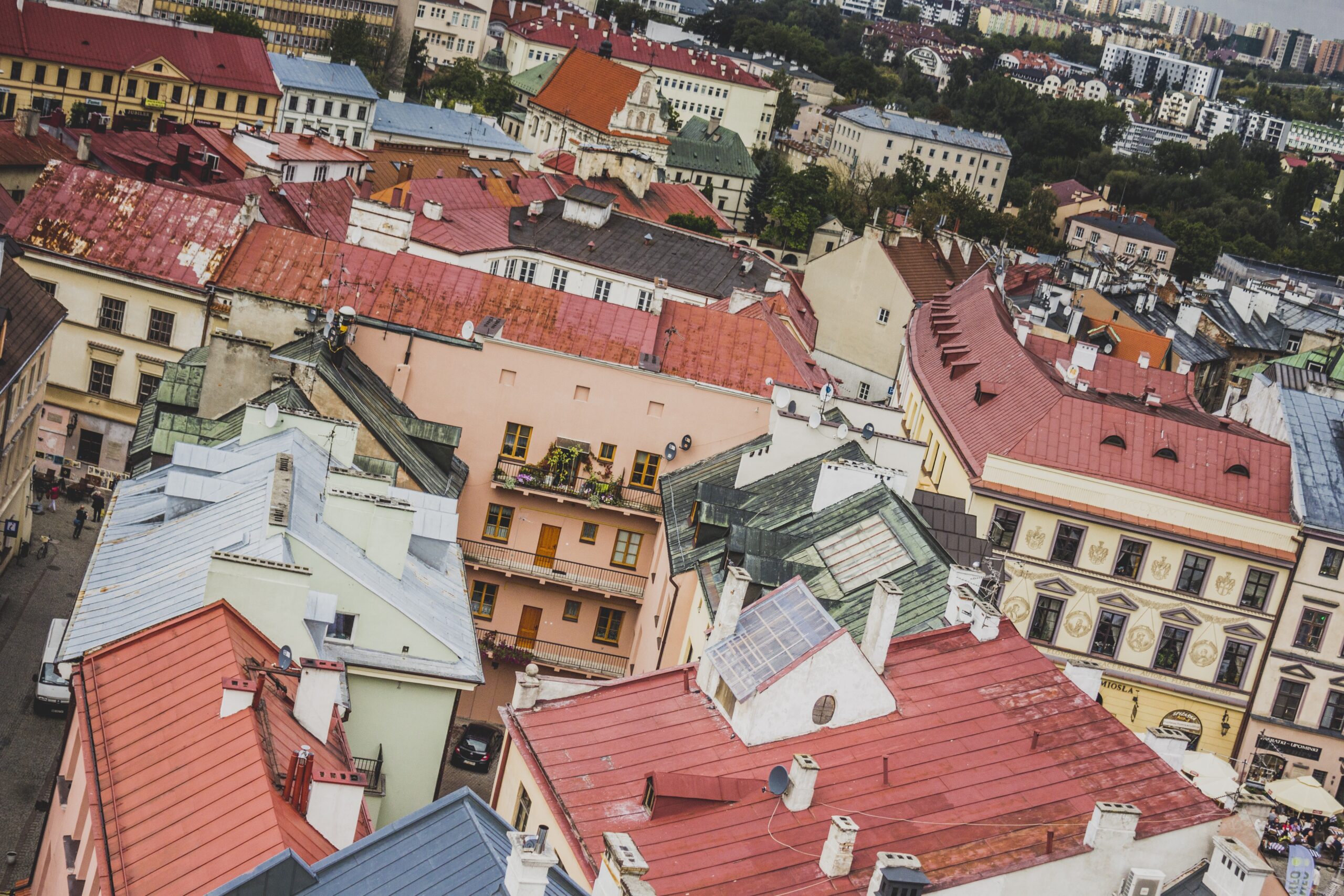 https://triptoeast.com/is-poland-expensive-for-tourists/