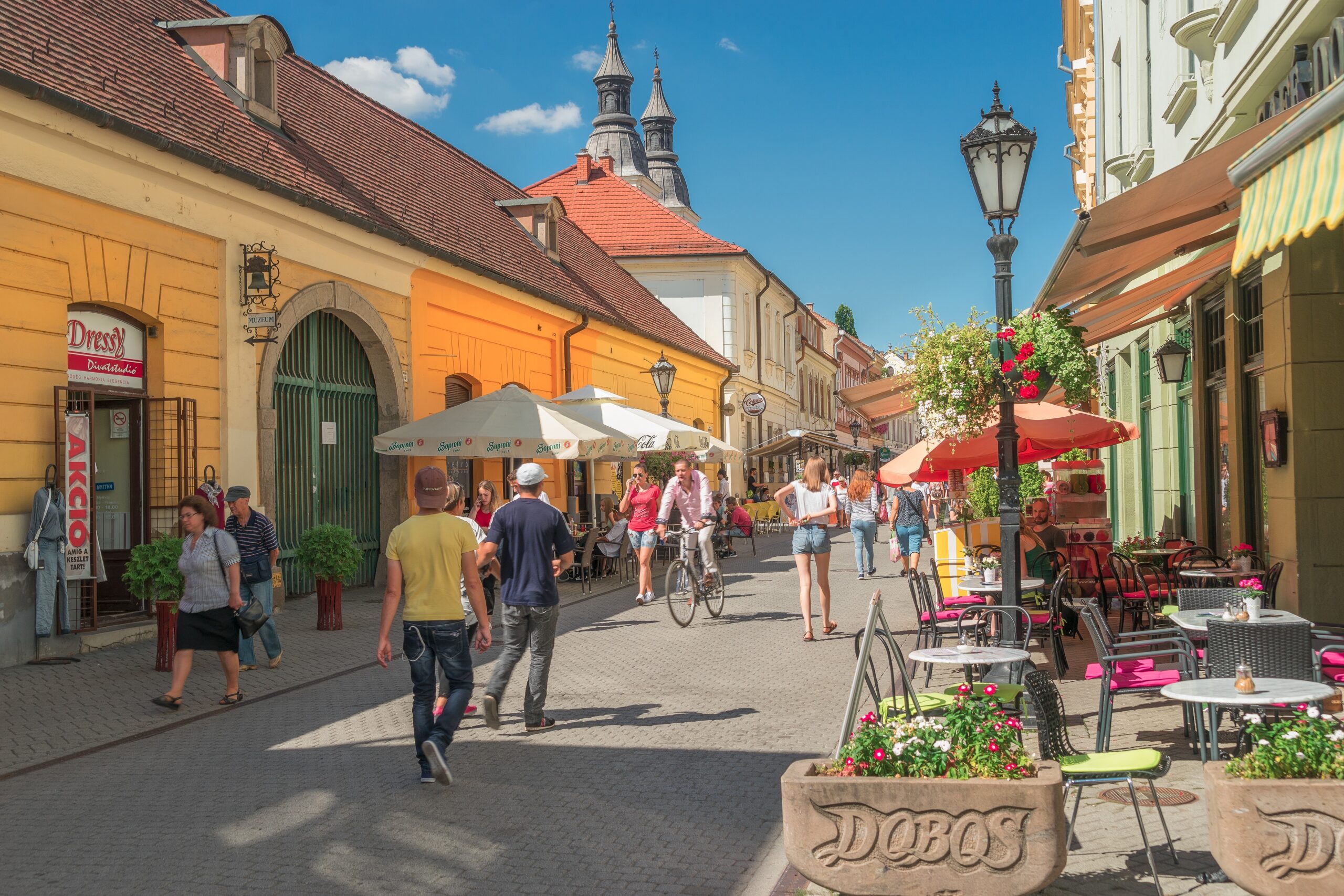 Eger Travel Guide
